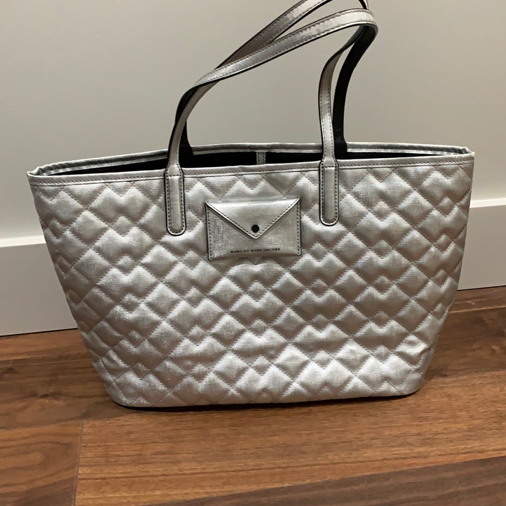 Marc By Marc Jacobs Silver Metallic Quilted Tote Bag W/Envelope Detail